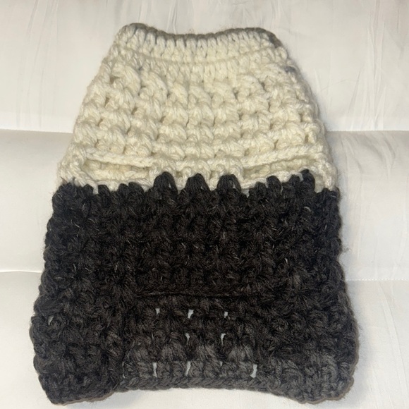 Handmade pets crochet sweater - Picture 3 of 6